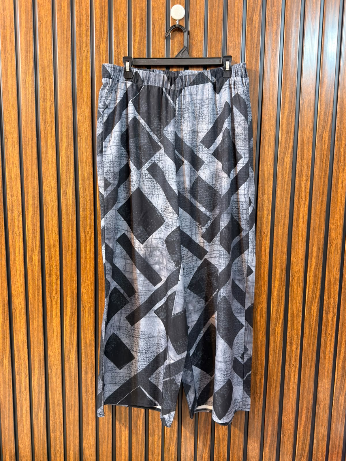 Waist 36  Length 39  Fabric Silk Premium Branded Ladies Trouser