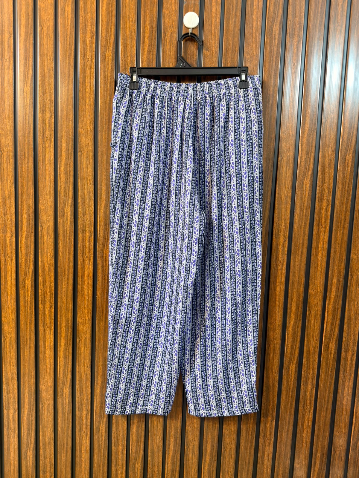 Waist 32  Length 34  Fabric Silk Women’s Casual Trouser