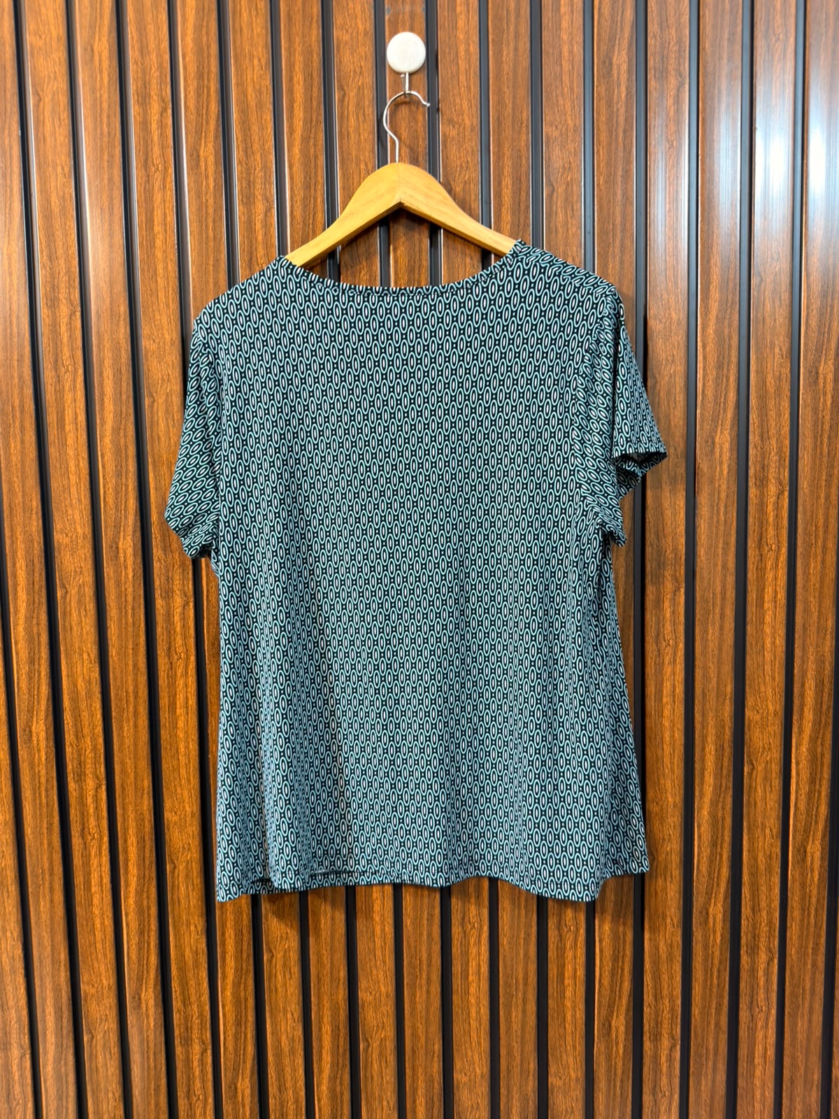 Chest 23  Lenght 25 Premium Branded Women’s T-Shirt