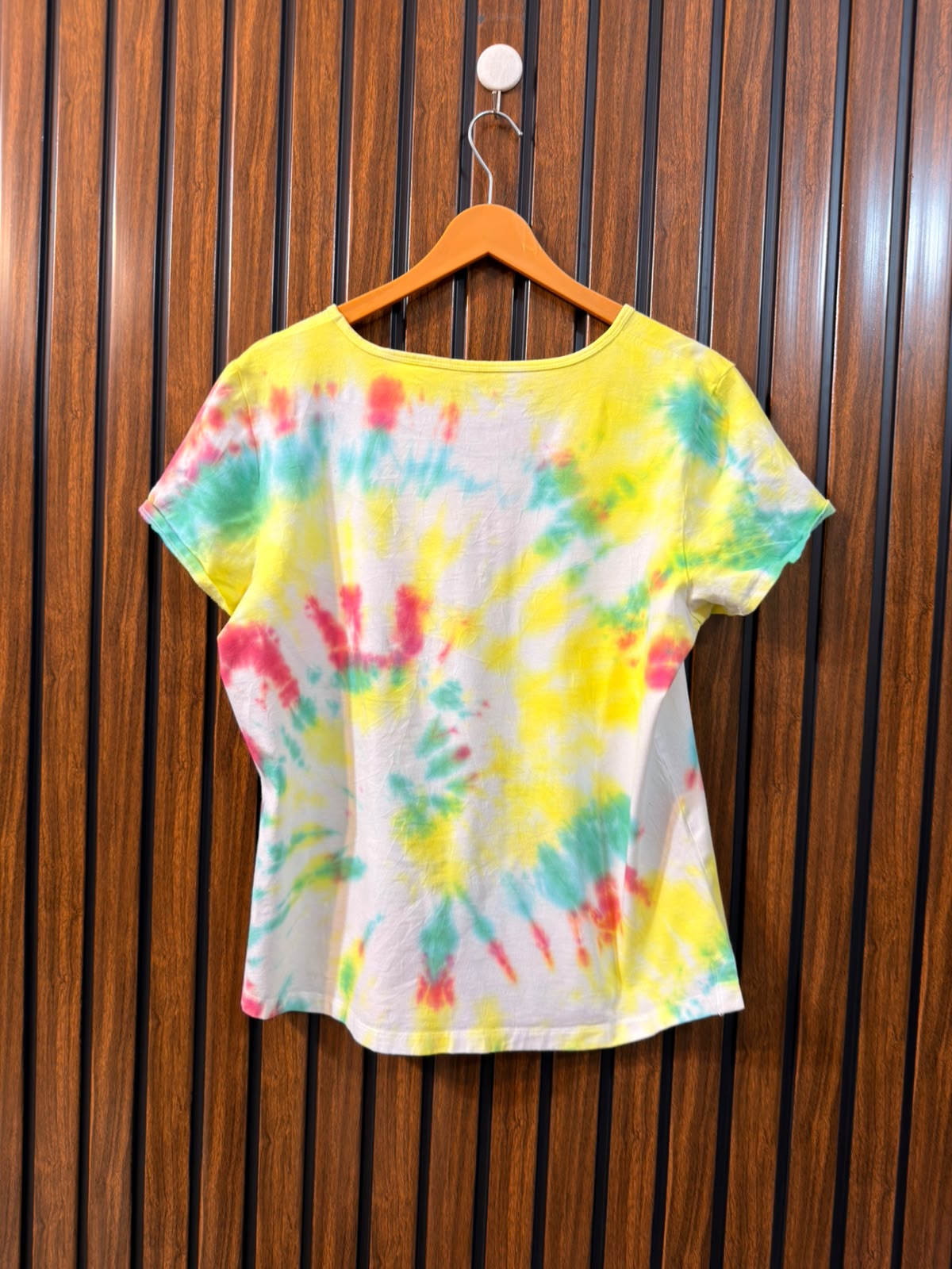 Chest 22  Lenght 23 Women’s Premium Branded T-Shirt