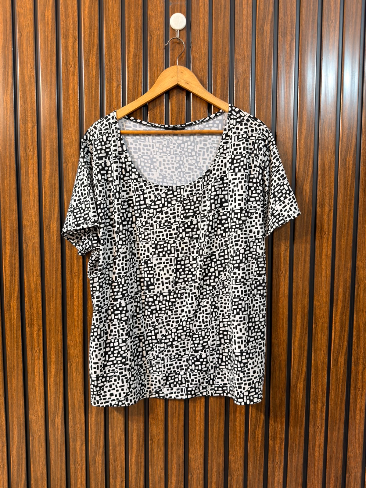 Chest 26  Lenght 27 Western Women’s Classic T-Shirt