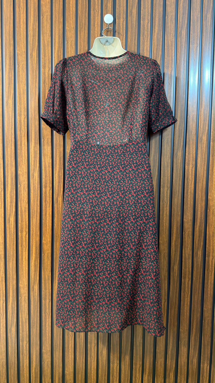 Chest 18  Length 42  Fabric Chiffon Womens Branded Maxi Dress