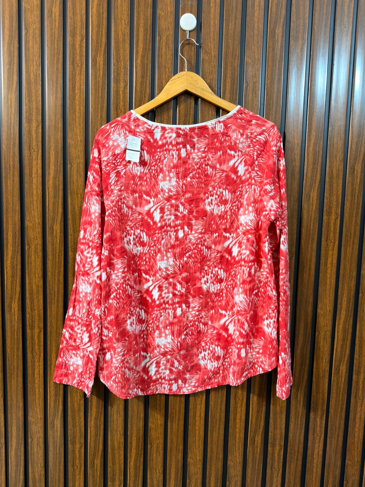 Chest 18  Length 24 to 26  Fabric Cotton Western Branded Women’s Full Sleeve Top