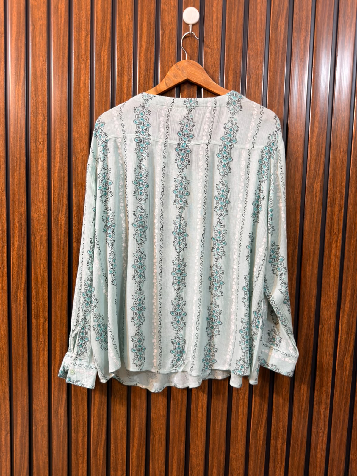 Chest 23 Baggy Style  Length 28  Fabric Linen Ladies Branded Western Full Sleeve Top