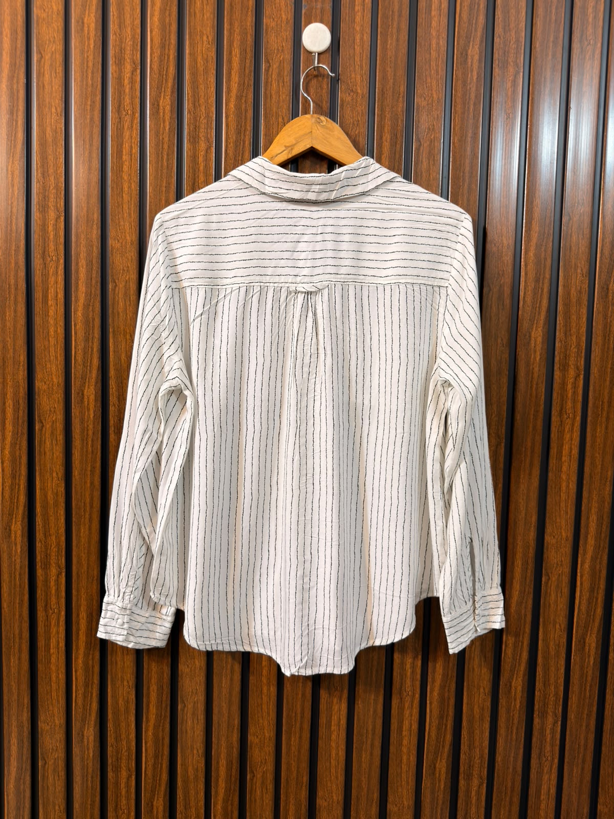 Chest 21  Length 25  Fabric Linen Women’s Branded Full Sleeve Wear