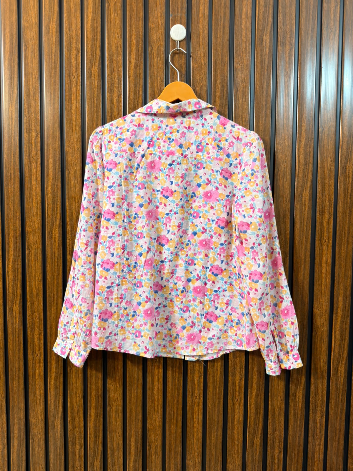 Chest 19  Length 23  Fabric Linen Western Women’s Sleeve Top