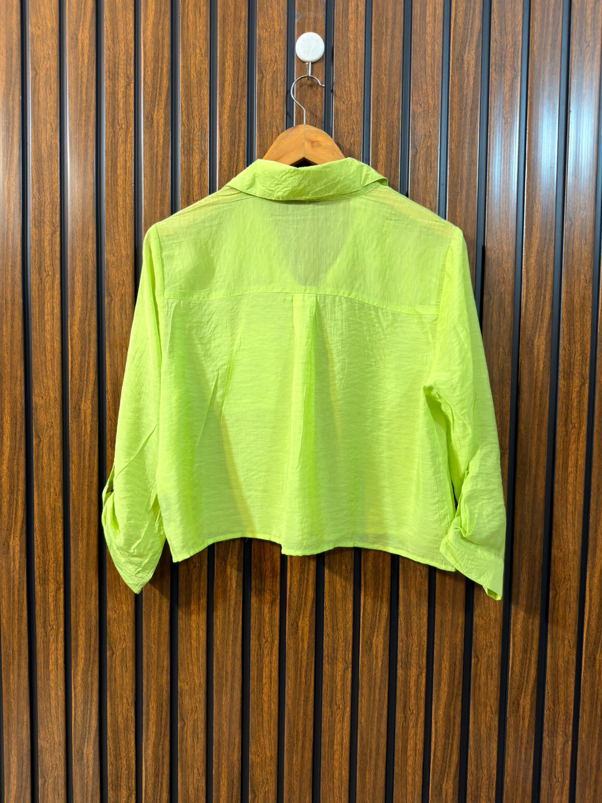 Chest 20  Length 18  Fabric Silk Branded Ladies Western Full Sleeve Top