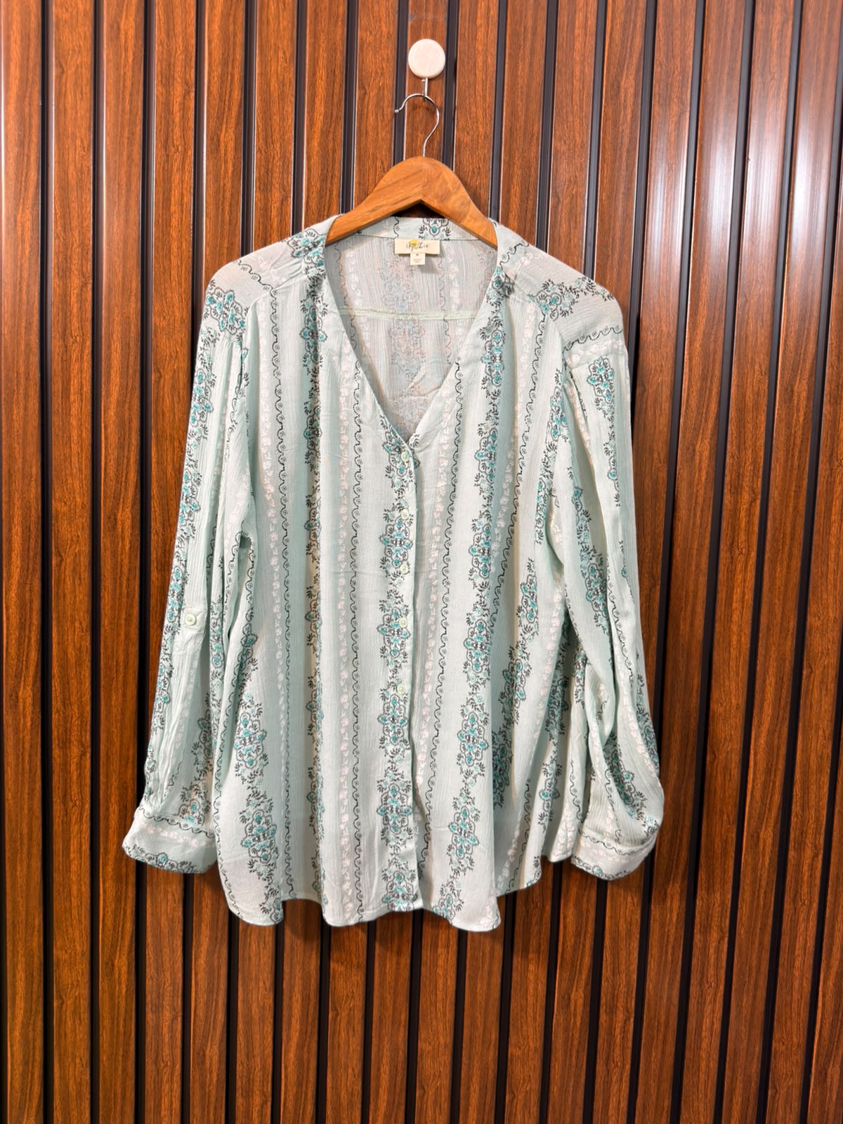 Chest 23 Baggy Style  Length 28  Fabric Linen Ladies Branded Western Full Sleeve Top