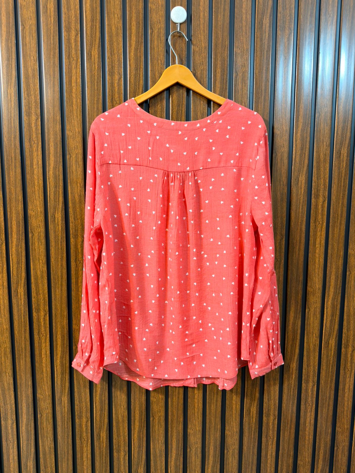 Chest 22  Length 30  Fabric Cotton Silk Branded Ladies Western Full Sleeve Wear