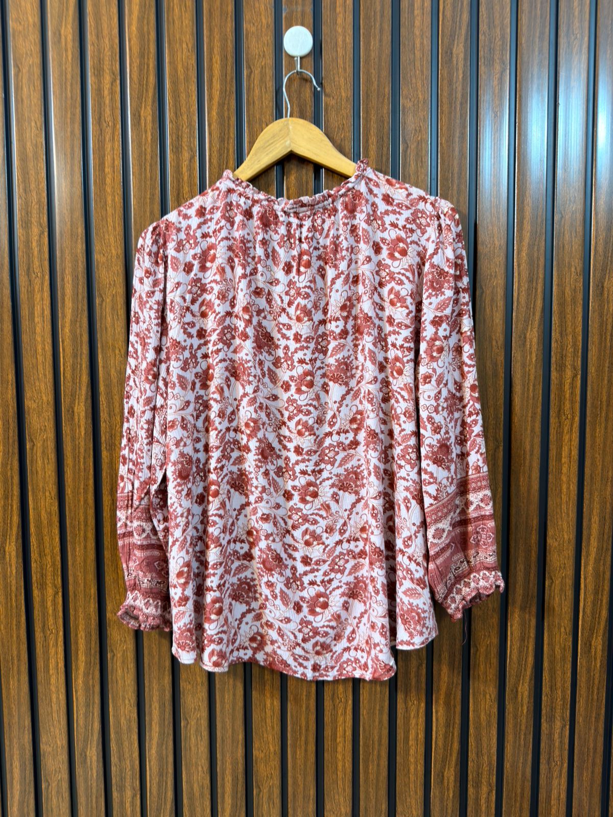 Chest Medium  Baggy Style  Length 26  Fabric Rayon Ladies Western Full Sleeve Collection