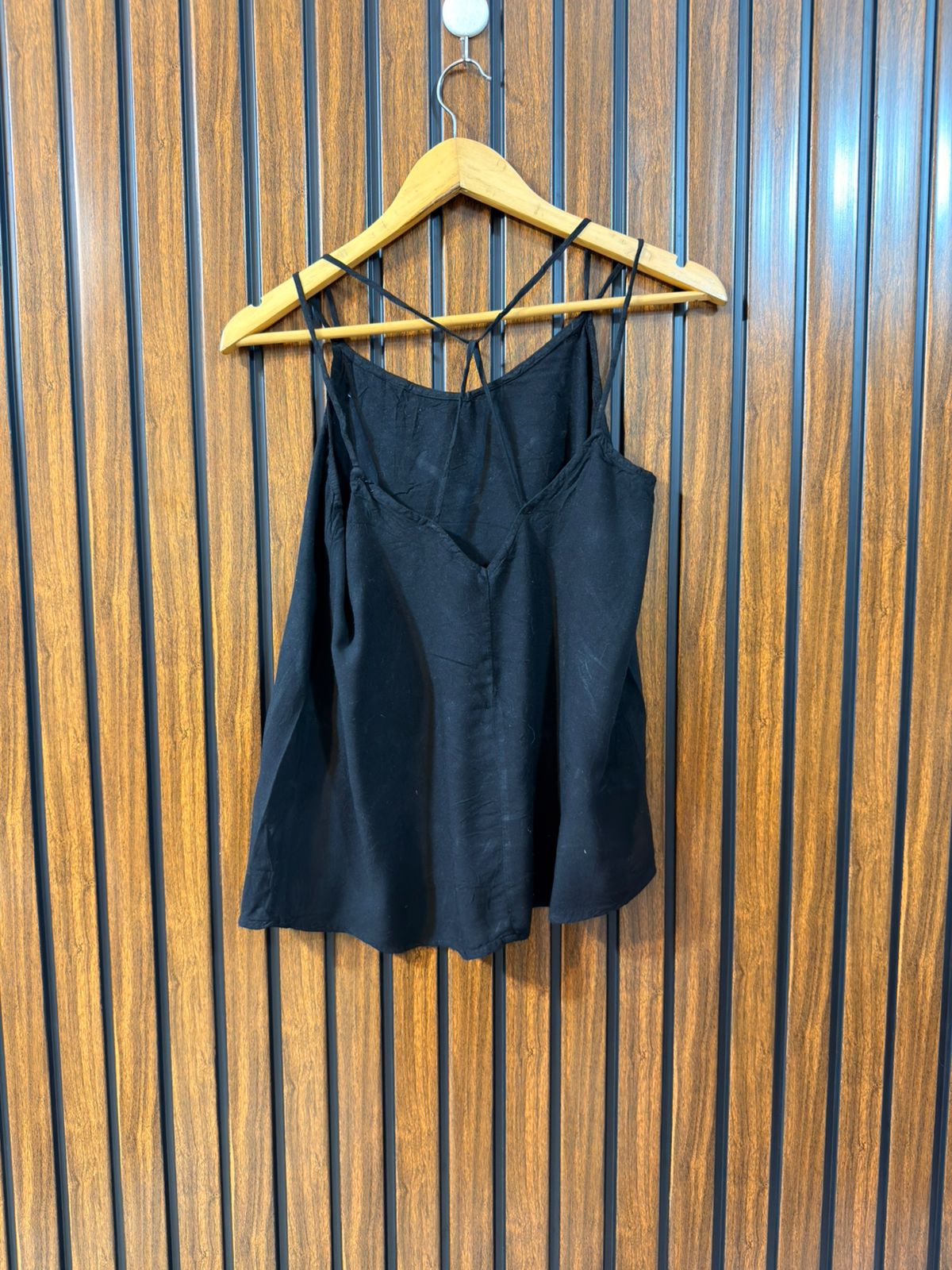 Chest 19  Length 23  Fabric Cotton Womens Branded Sleeveless Top