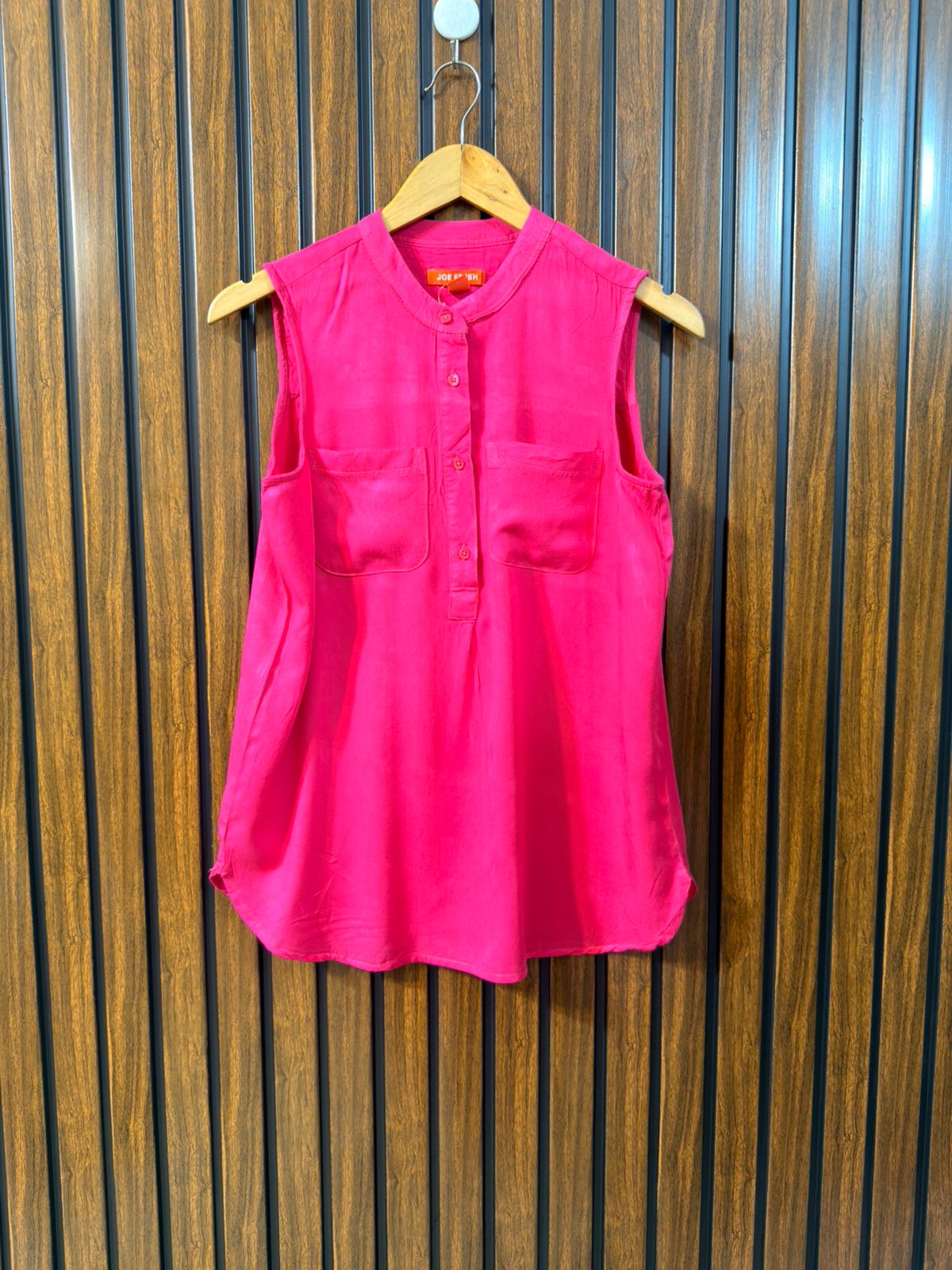 Chest 17  Length 25  Fabric Linen Western Womens Collection Top