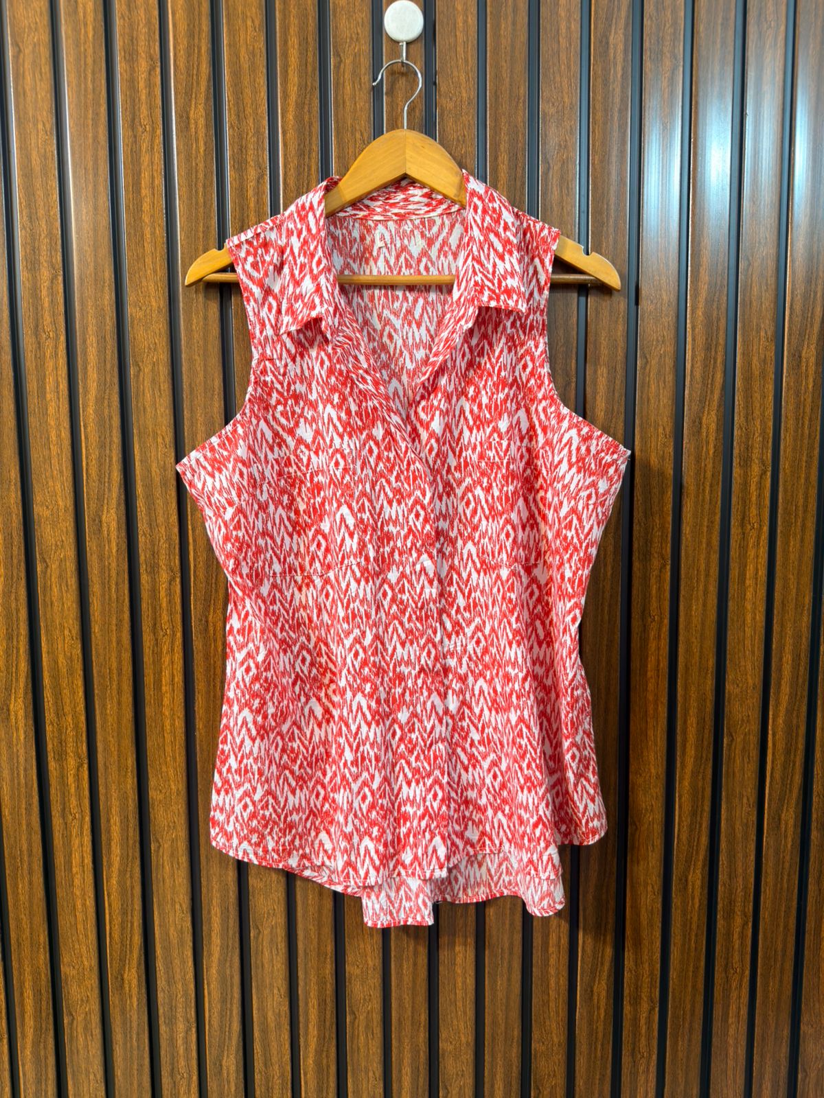 Chest 22  Length 27 to 29  Fabric Linen Western Branded Womens Top