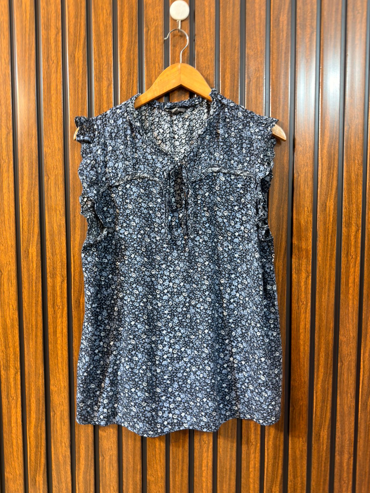 Chest 21  Length 26  Fabric Linen Western Womens Summer Collection