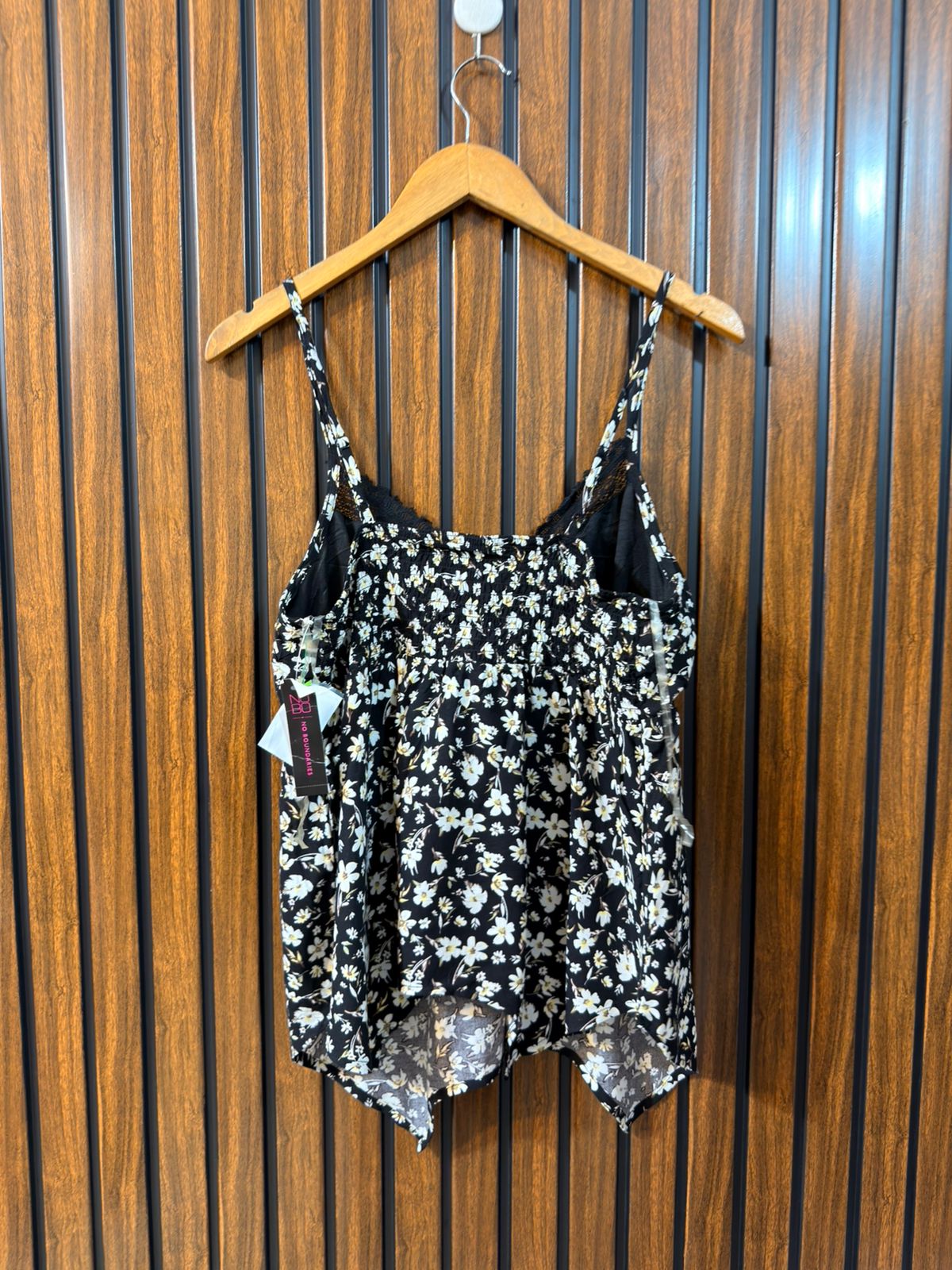 Chest 21  Length 27  Front Linen Western Ladies Summer Sleeveless Top