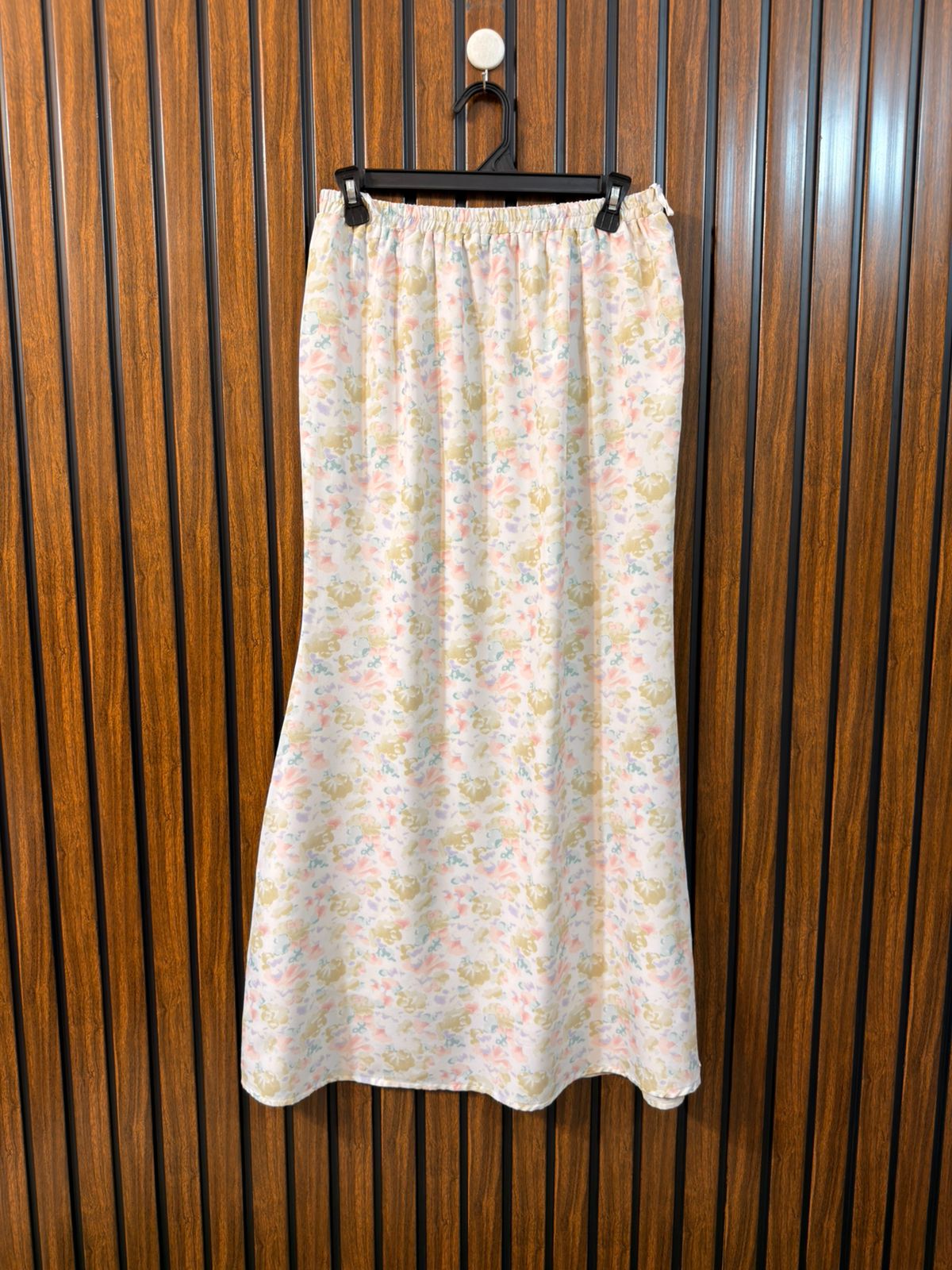 Waist 32  Length 38  Fabric Silk Branded Western Skirt