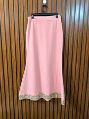 Waist 32  Length 39  Fabric Silk Jersey Western Skirt Collection