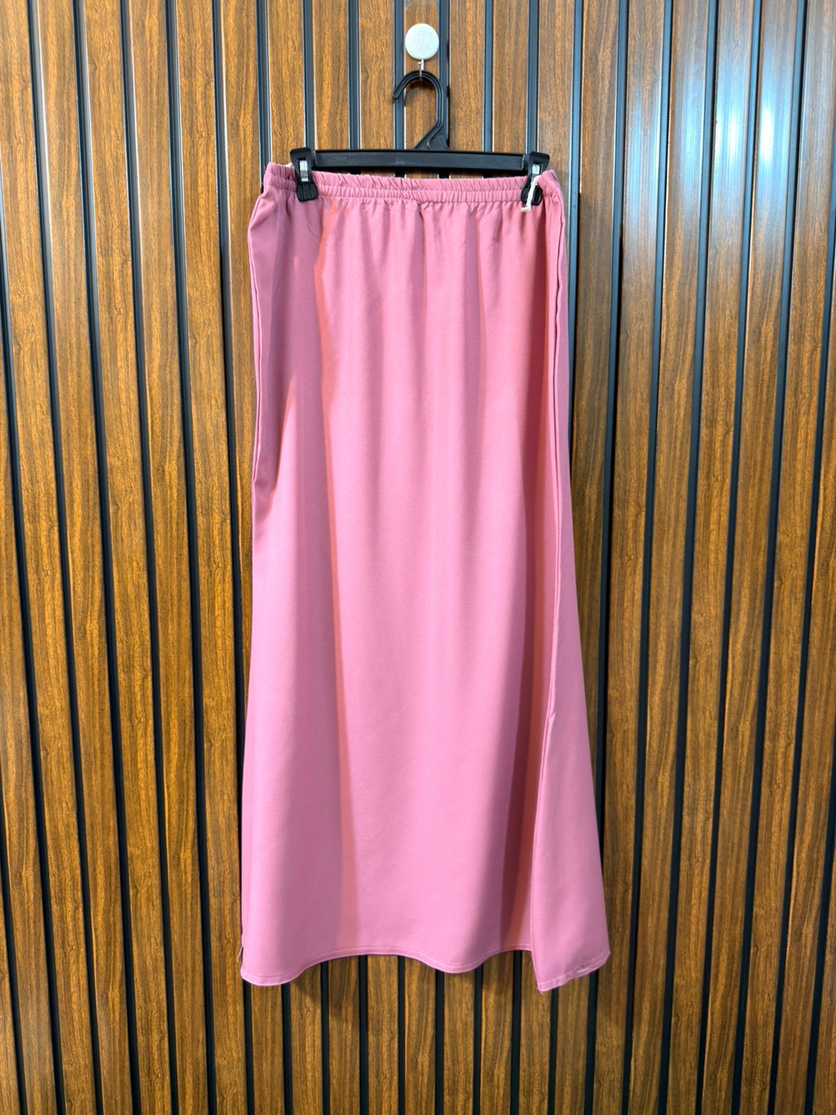 Waist 36  Length 39  Fabric Rayon Women Skirt Collection