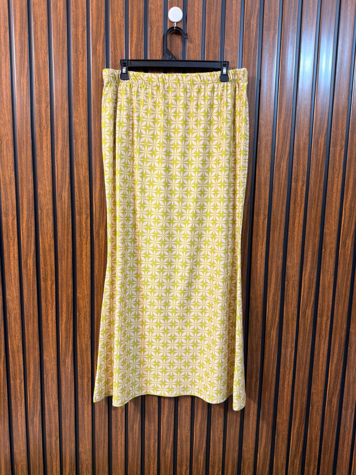 Waist 38  Length 37  Fabric Cotton Silk Women Skirt