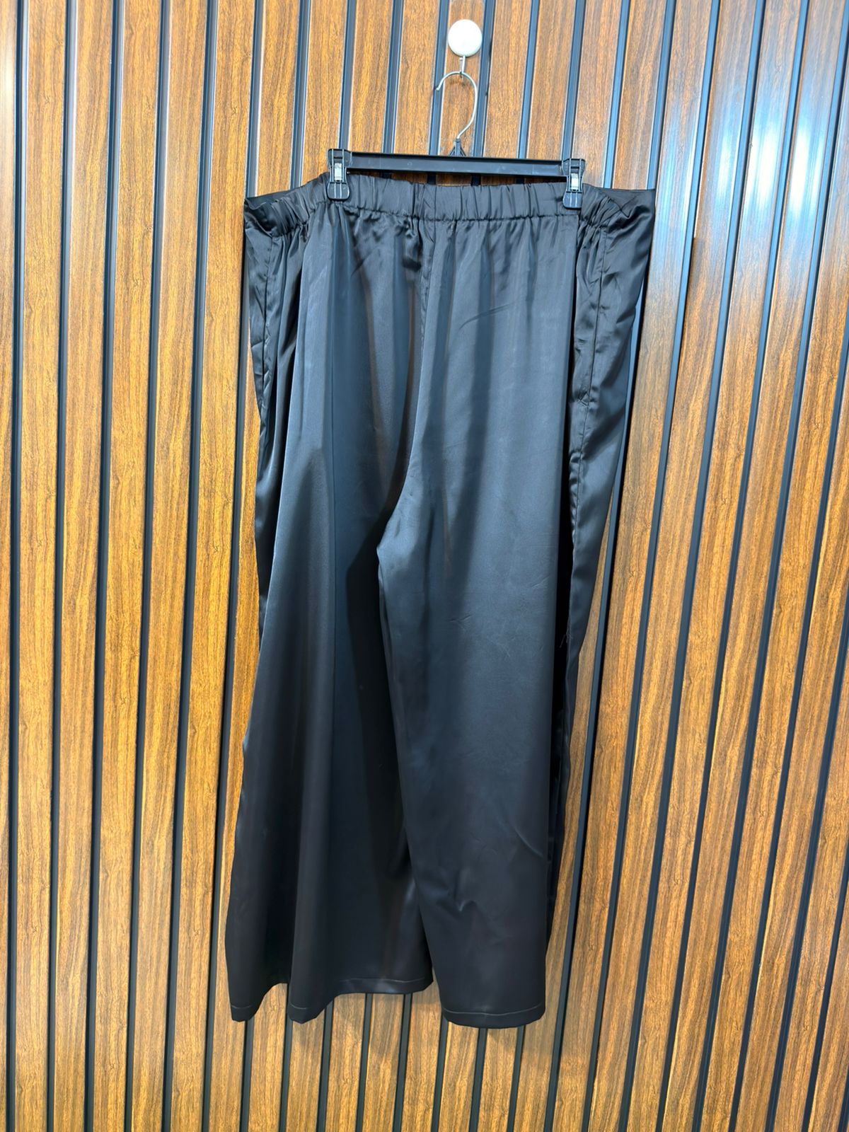 Waist 44  Length 39  Fabric Silk Branded Western Trouser