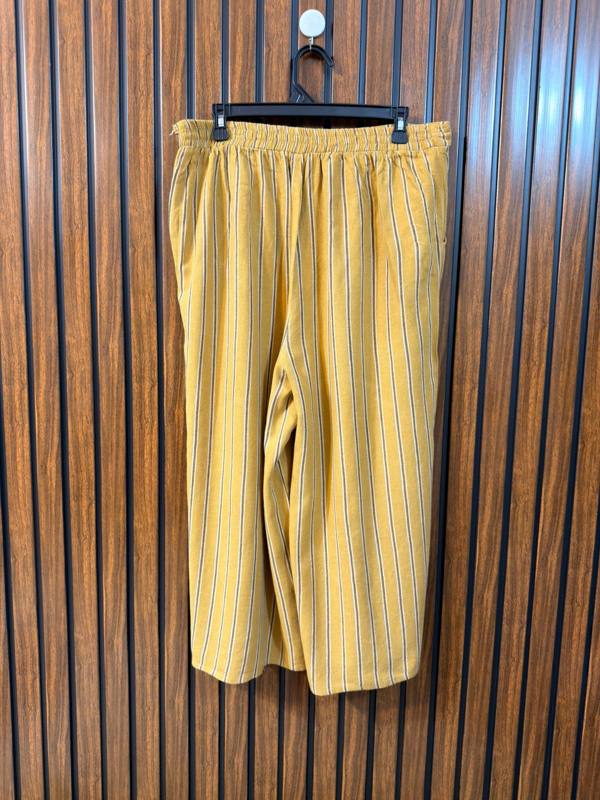 Waist 34  Length 33  Fabric Cotton Womens Trouser Collection