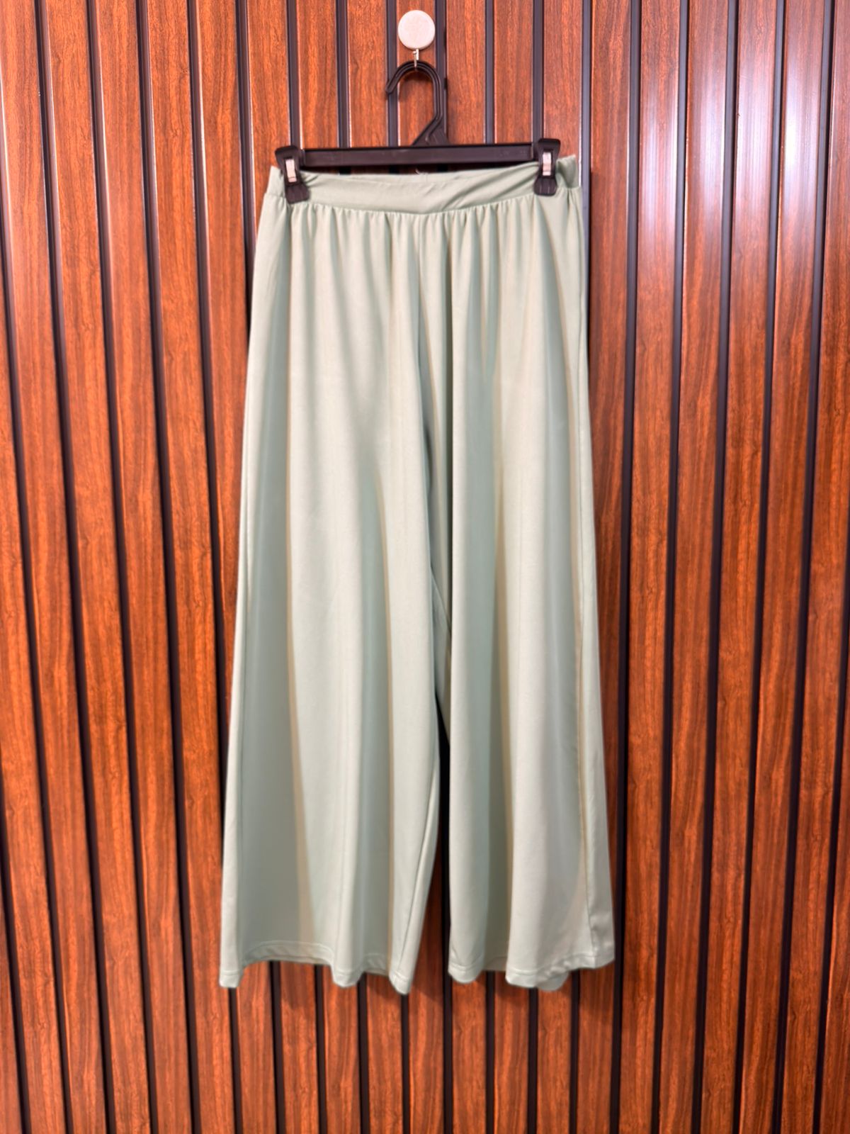 Waist 30  Length 35  Fabric Silk Jersey Western Womens Trouser