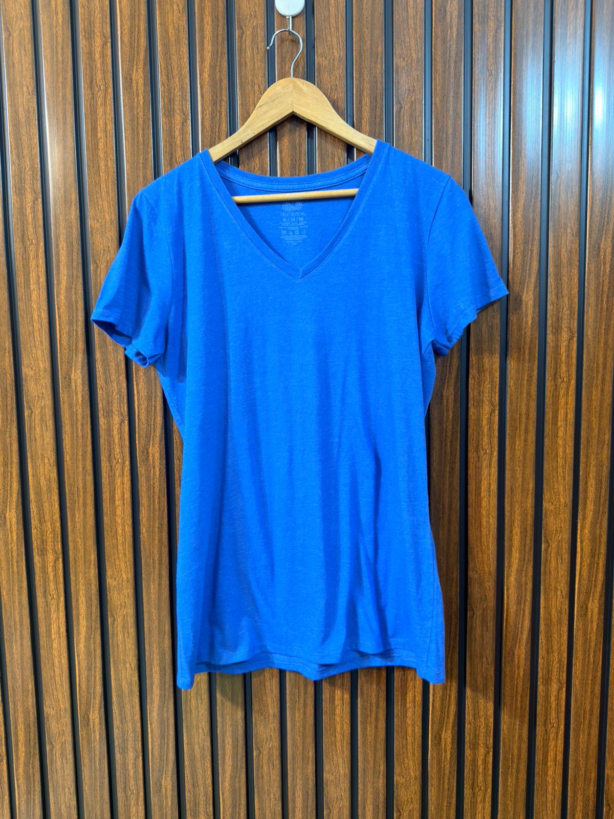 Chest 20  Length 27 Branded Ladies T Shirt