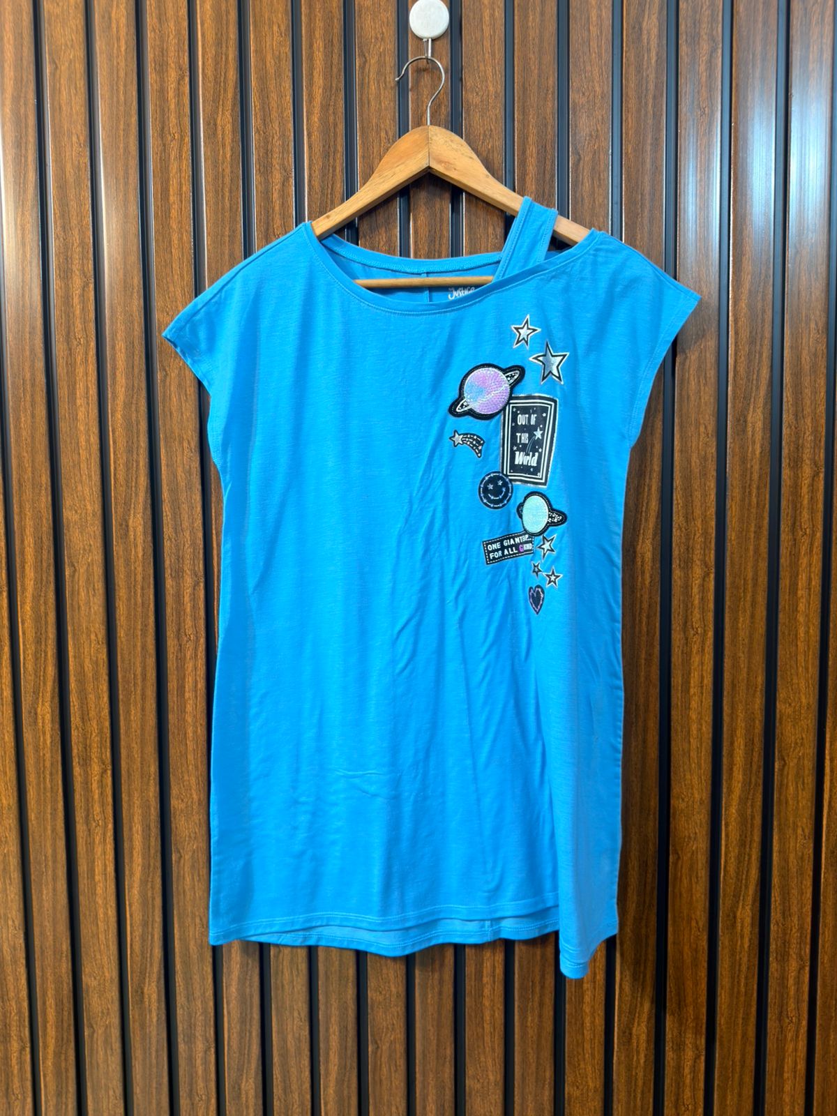 Chest 20  Length 28 Ladies Branded T Shirt