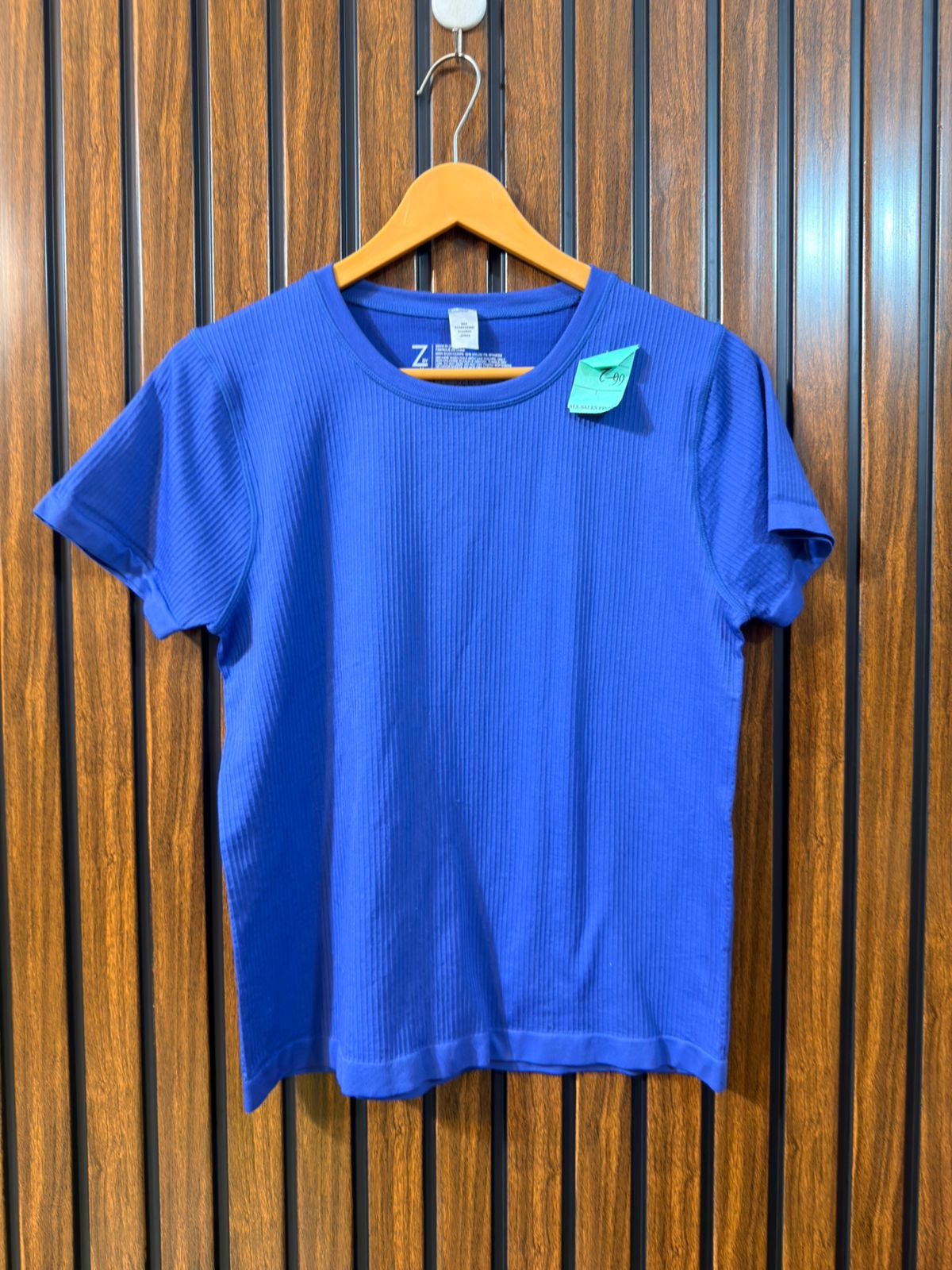 Chest 20  Length 22 Branded T Shirt For Womens