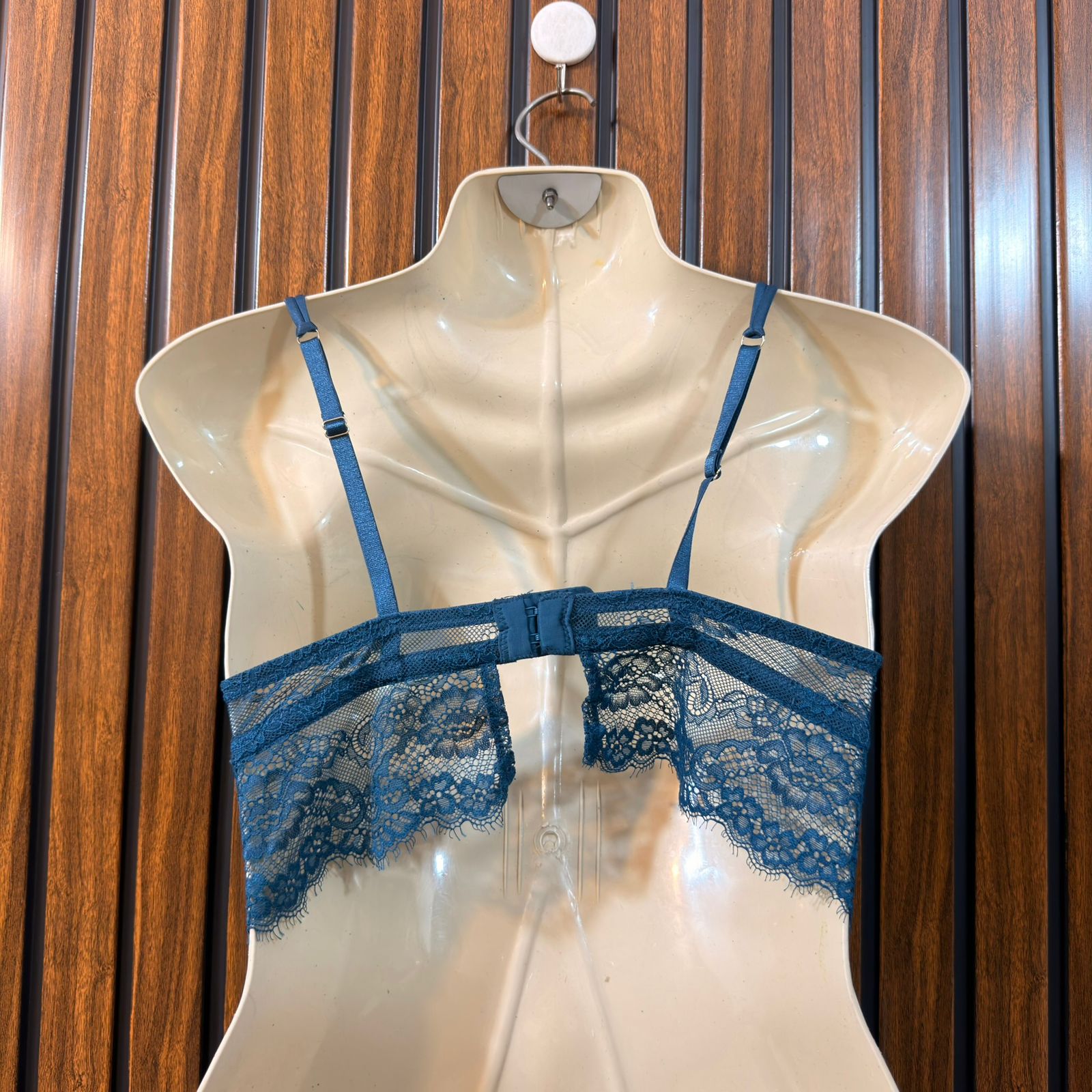 Chest Medium  Length 12 Western Women’s Innerwear