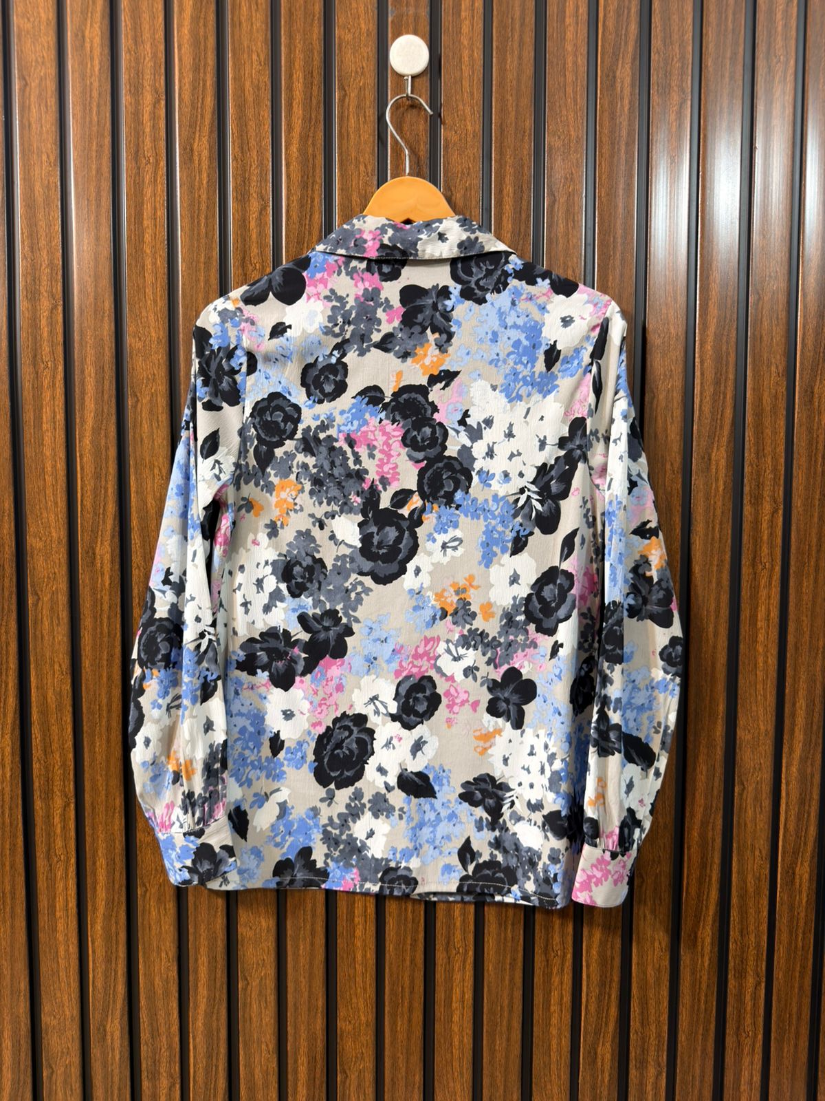 Chest 17  Length 25  Fabric Silk Western Branded Women’s Full Sleeve Top Clothing