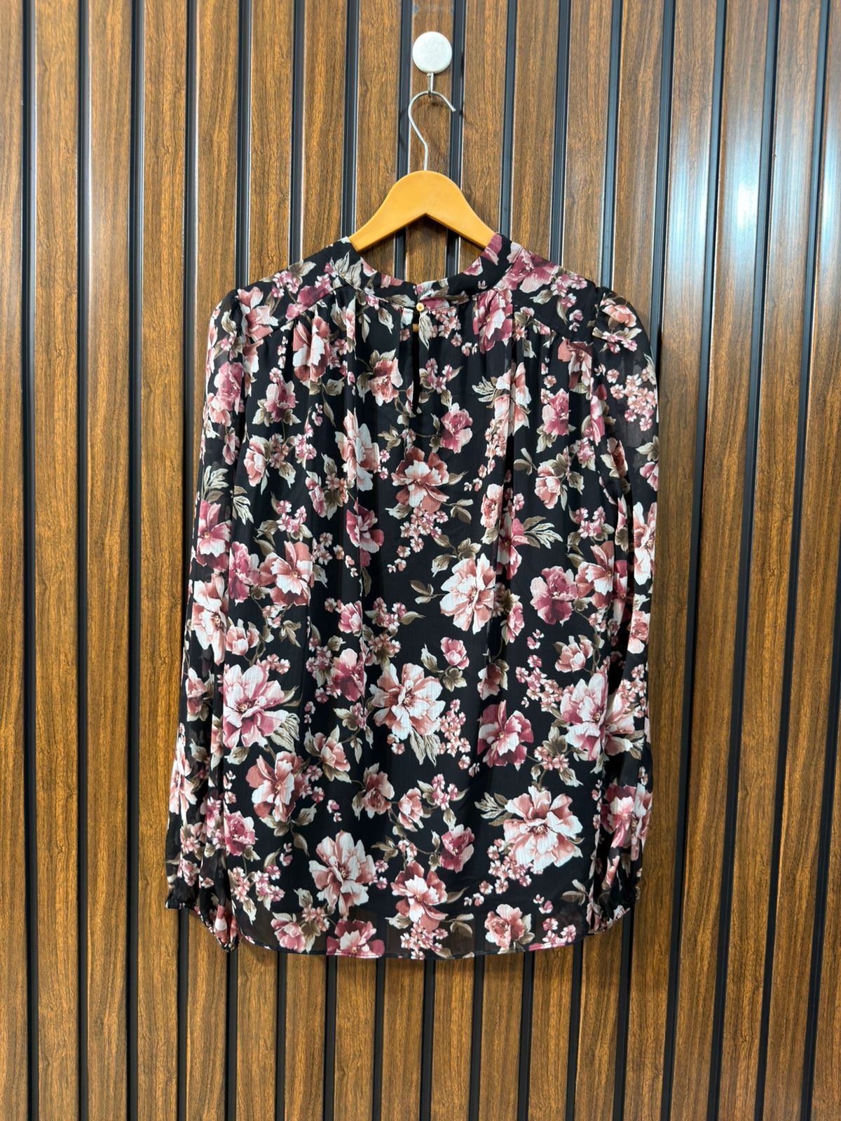 Chest 20  Length 25  Fabric Chiffon Western Branded Women’s Full Sleeve Top New Arrival Collection