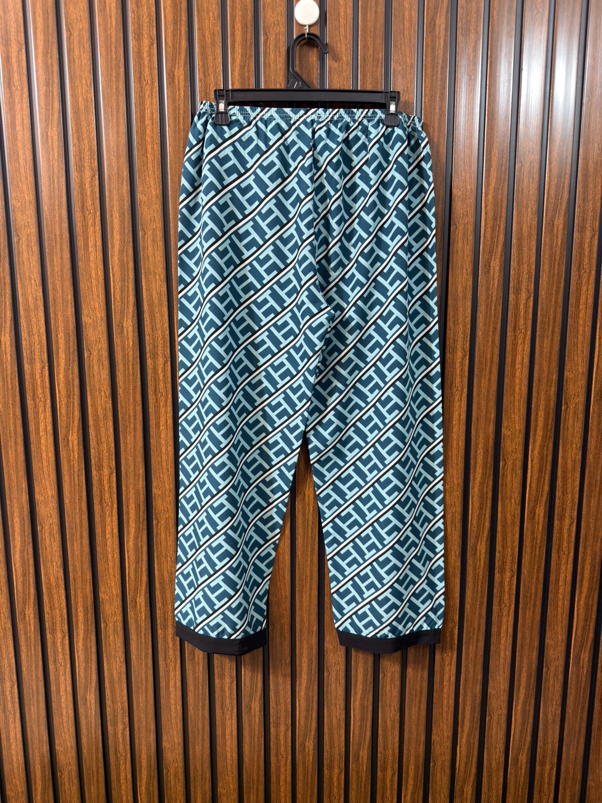 Waist 32  Length 37  Fabric Silk Women’s Premium Collection Trouser