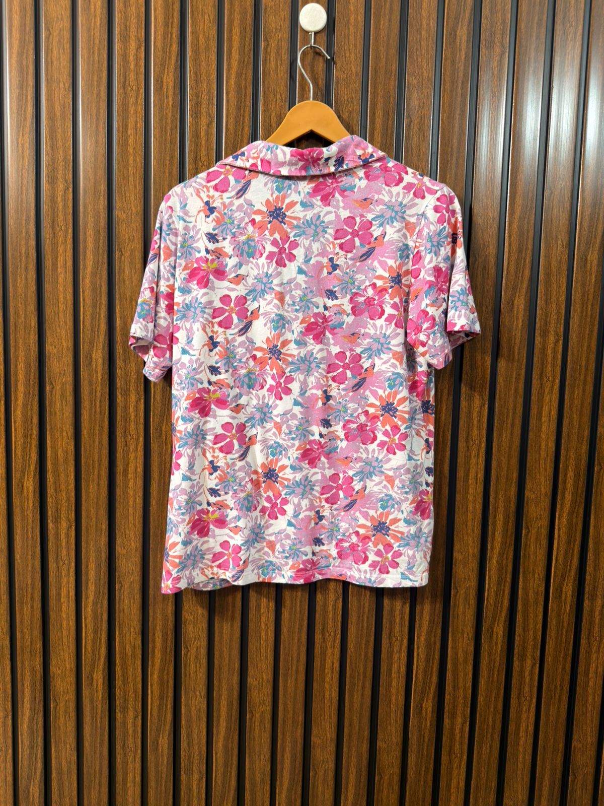 Chest 22   Length 24 Womens Premium Branded T Shirt
