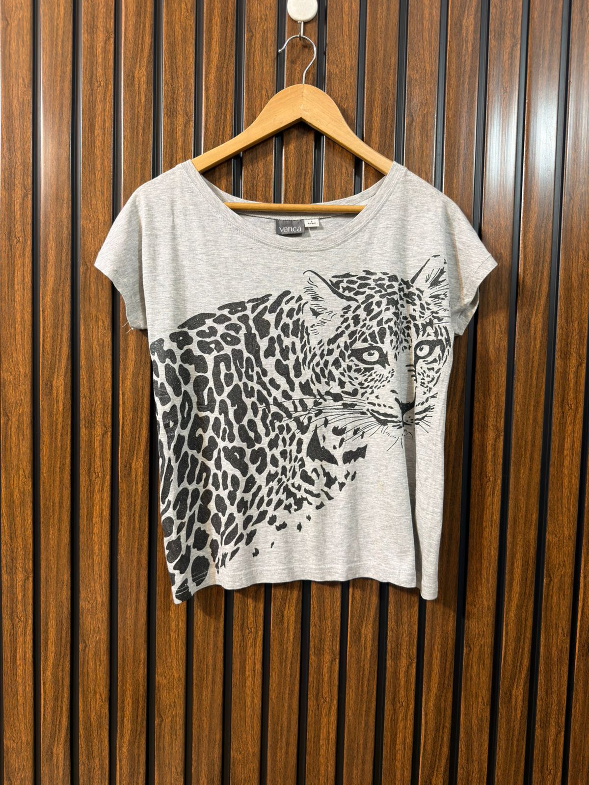 Chest 19   Length 22 Womens Branded Casual T Shirt
