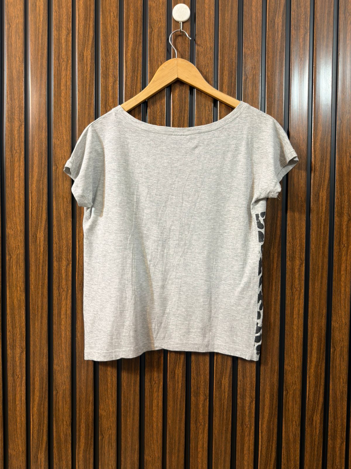 Chest 19   Length 22 Womens Branded Casual T Shirt
