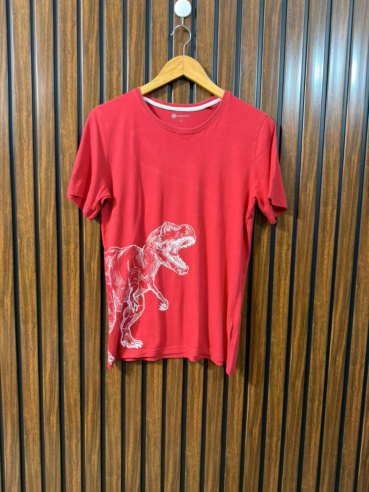 Chest 20   Length 25 Womens Collection T Shirt