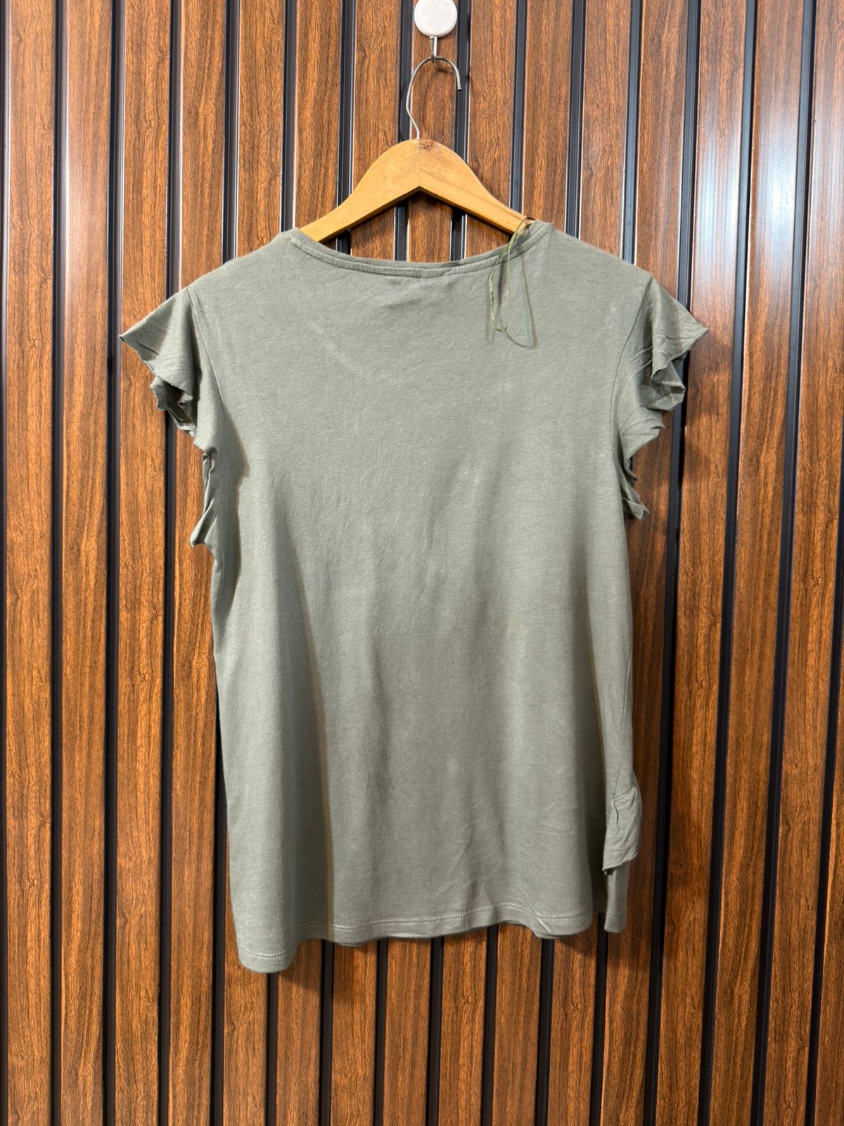 Chest 20   Length 26 Womens Daily T Shirt