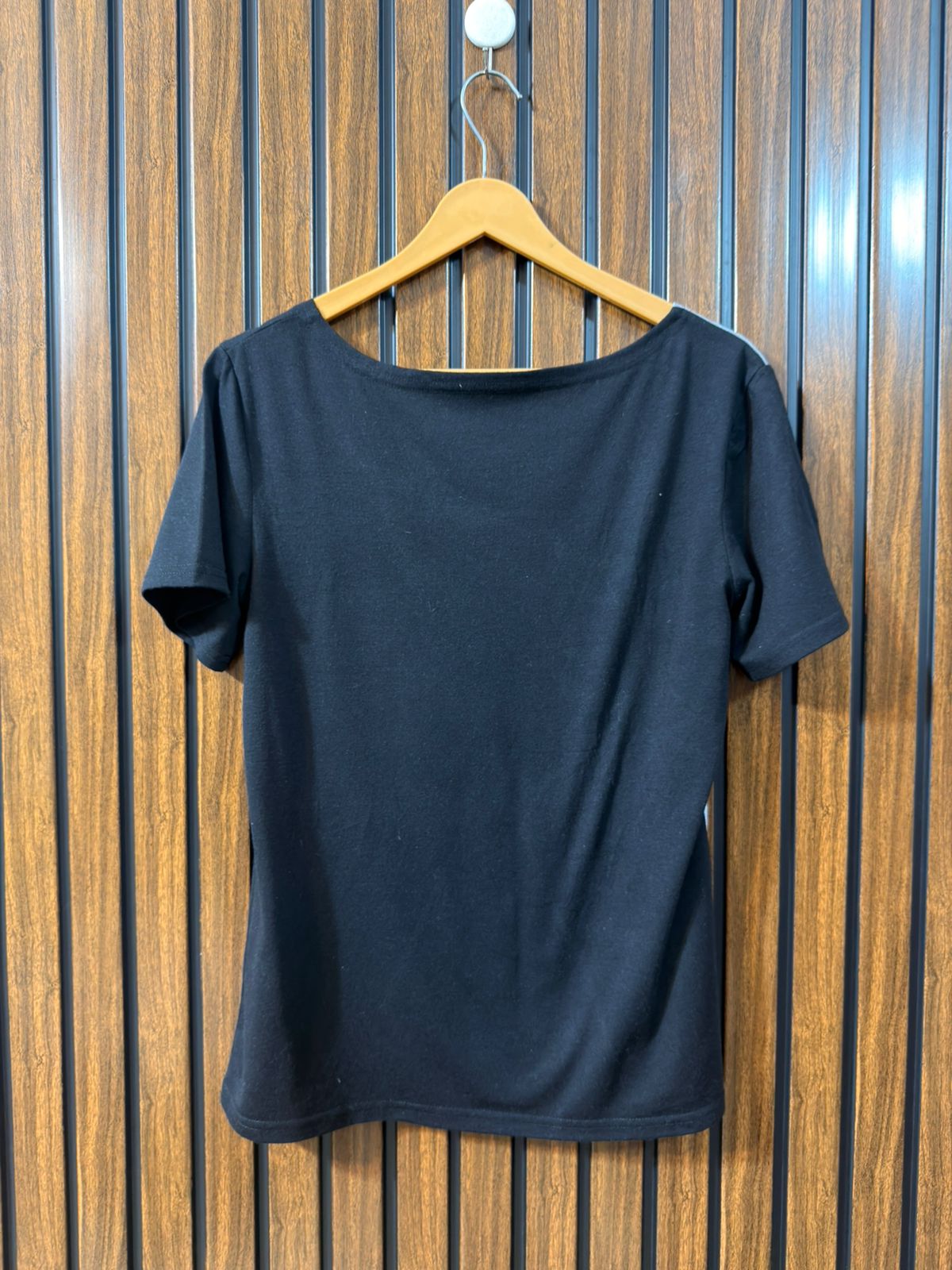 Chest 20   Length 24 Branded Womens Fashion T Shirt