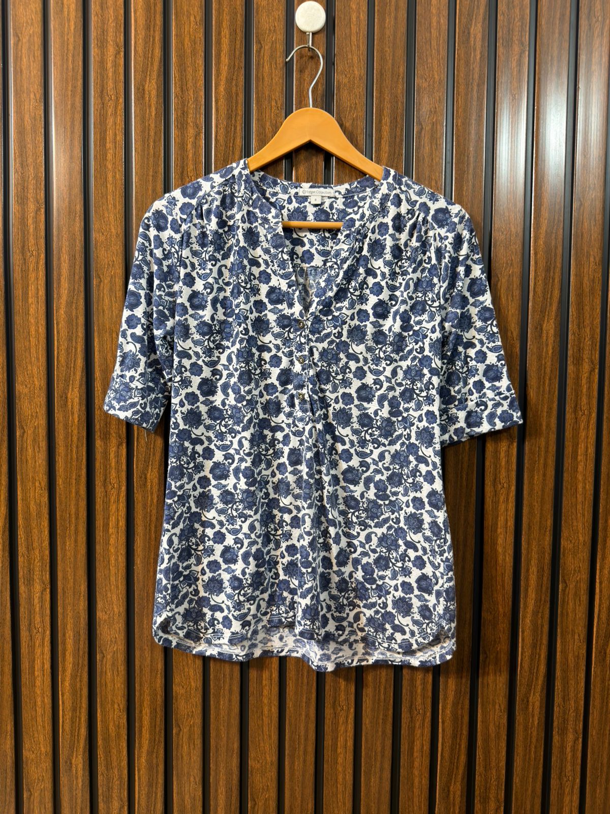 Chest 20   Length 25 Womens Casual Branded T Shirt