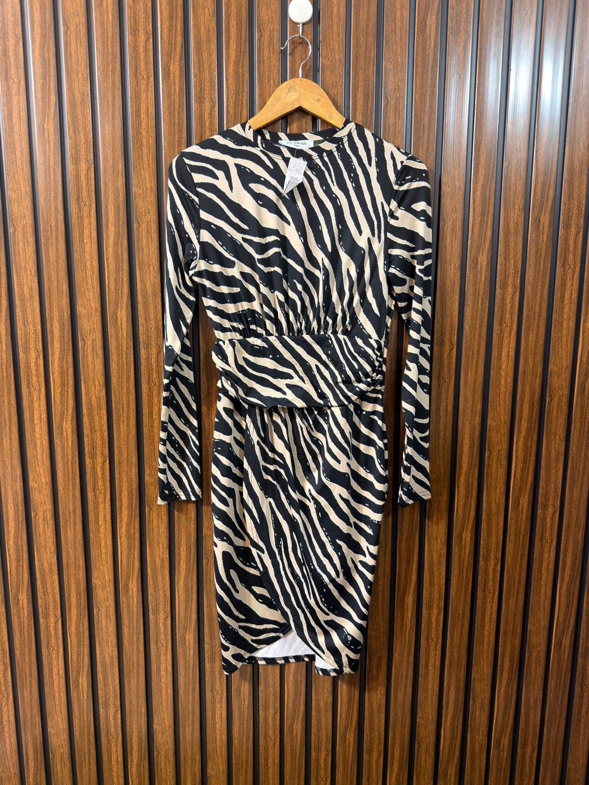 Chest 20  Lenght 38  Fabric Silk Jersey Western Womens Long Top Online