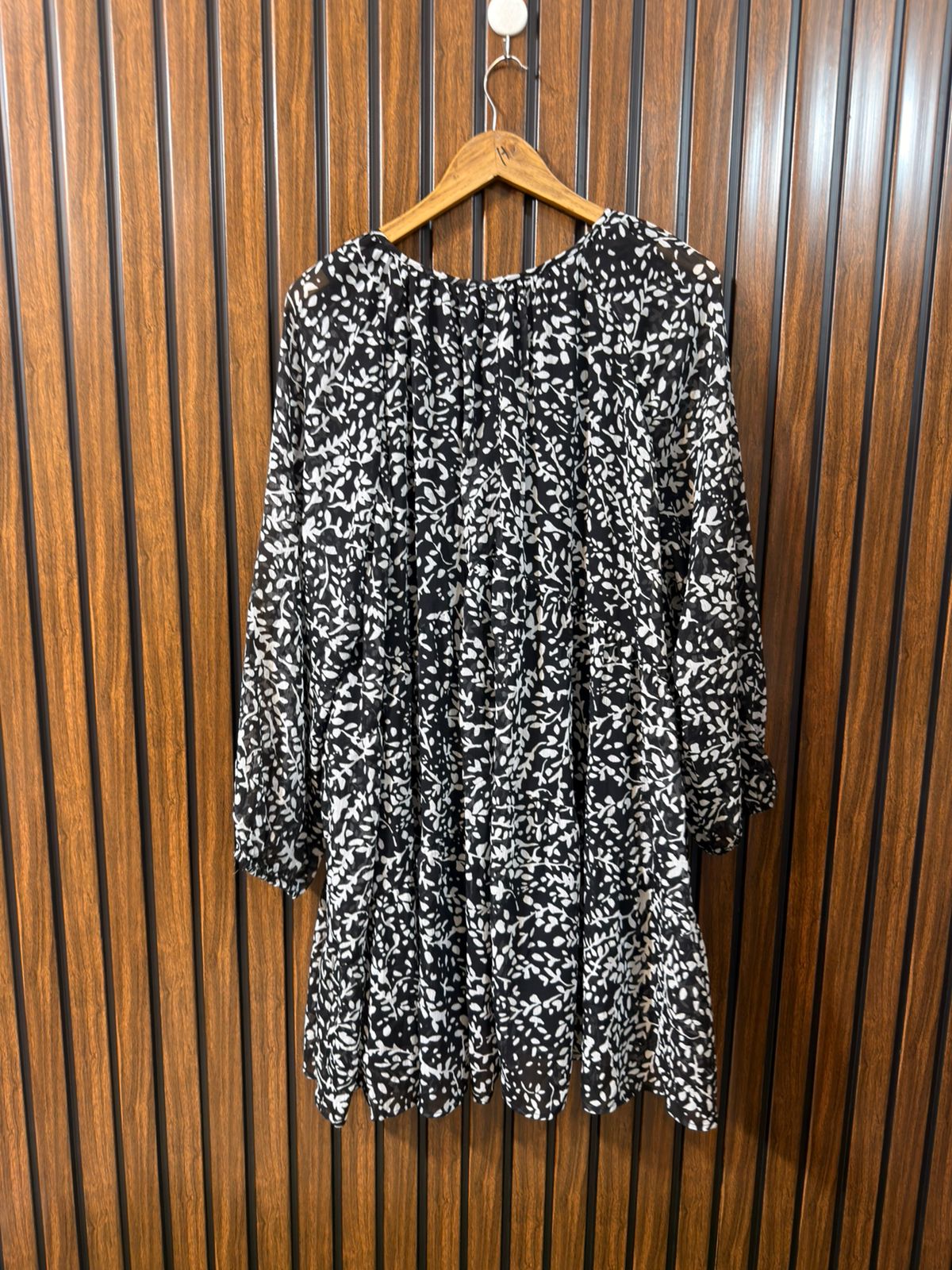 Chest 24  Lenght 36 to 38  Fabric Chiffon Branded Western Long Top Womens
