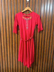 Chest 16  Lenght 40  Fabric Linen Western Branded Womens Long Top Range