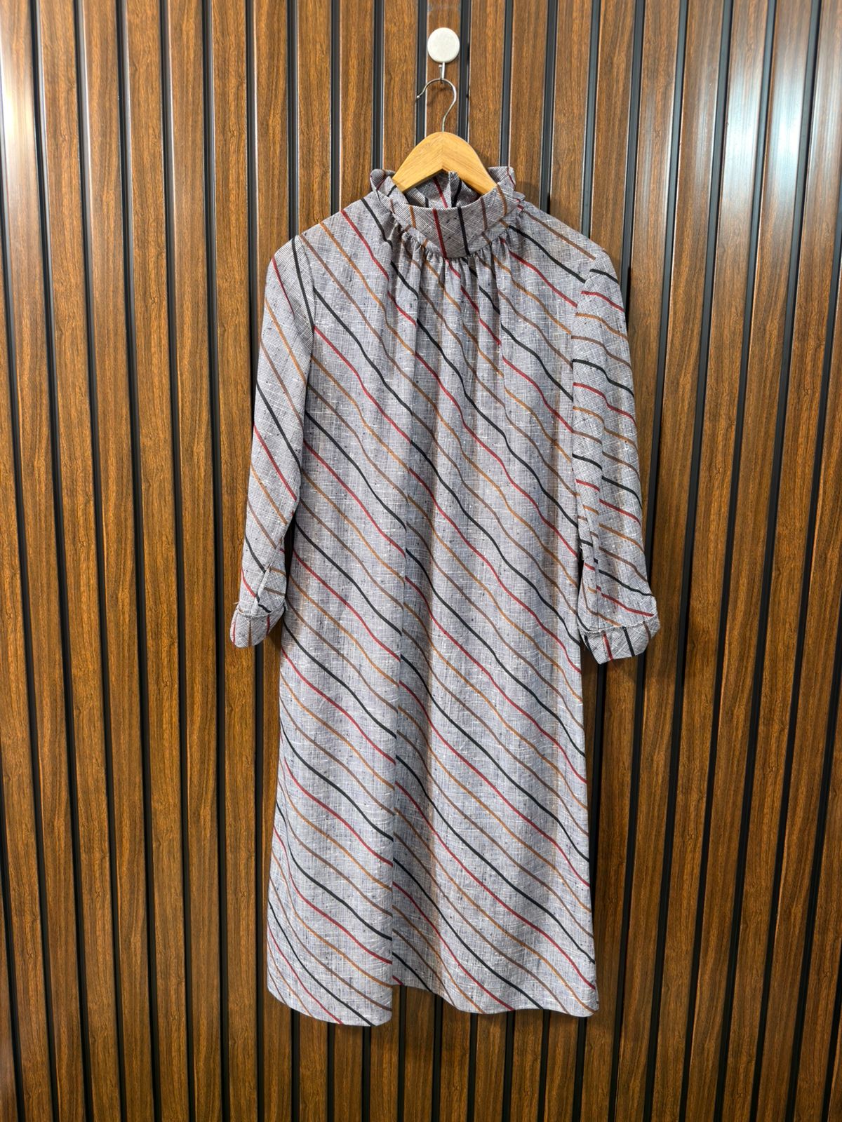 Chest 21  Lenght 42  Fabric Cotton Silk Western Branded Long Top Womens