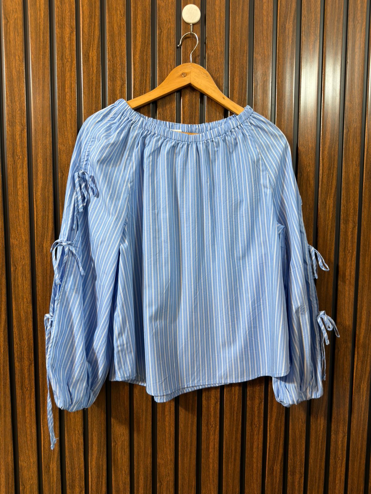 Chest 20  Lenght 25  Fabric Cotton Silk Ladies Branded Full Sleeve Wear