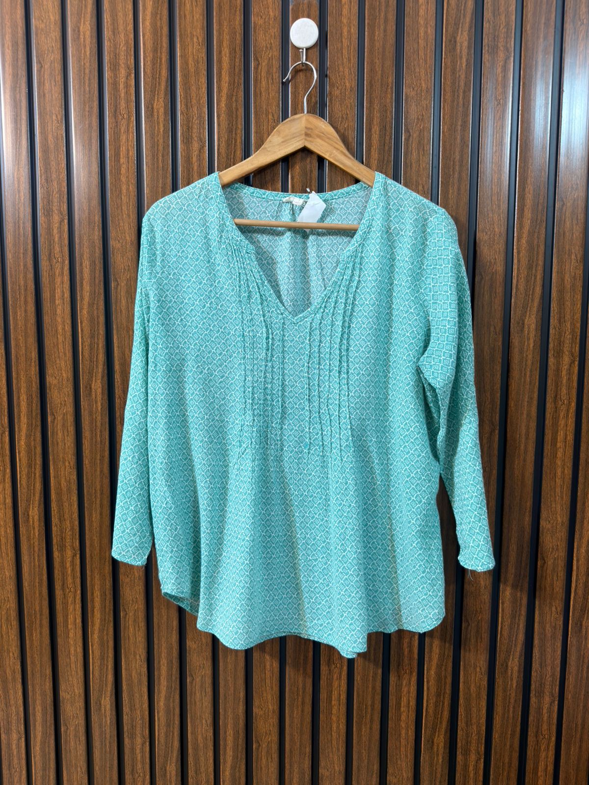 Chest 21  Lenght 26  Fabric Cotton Ladies Branded Western Full Sleeve Wear