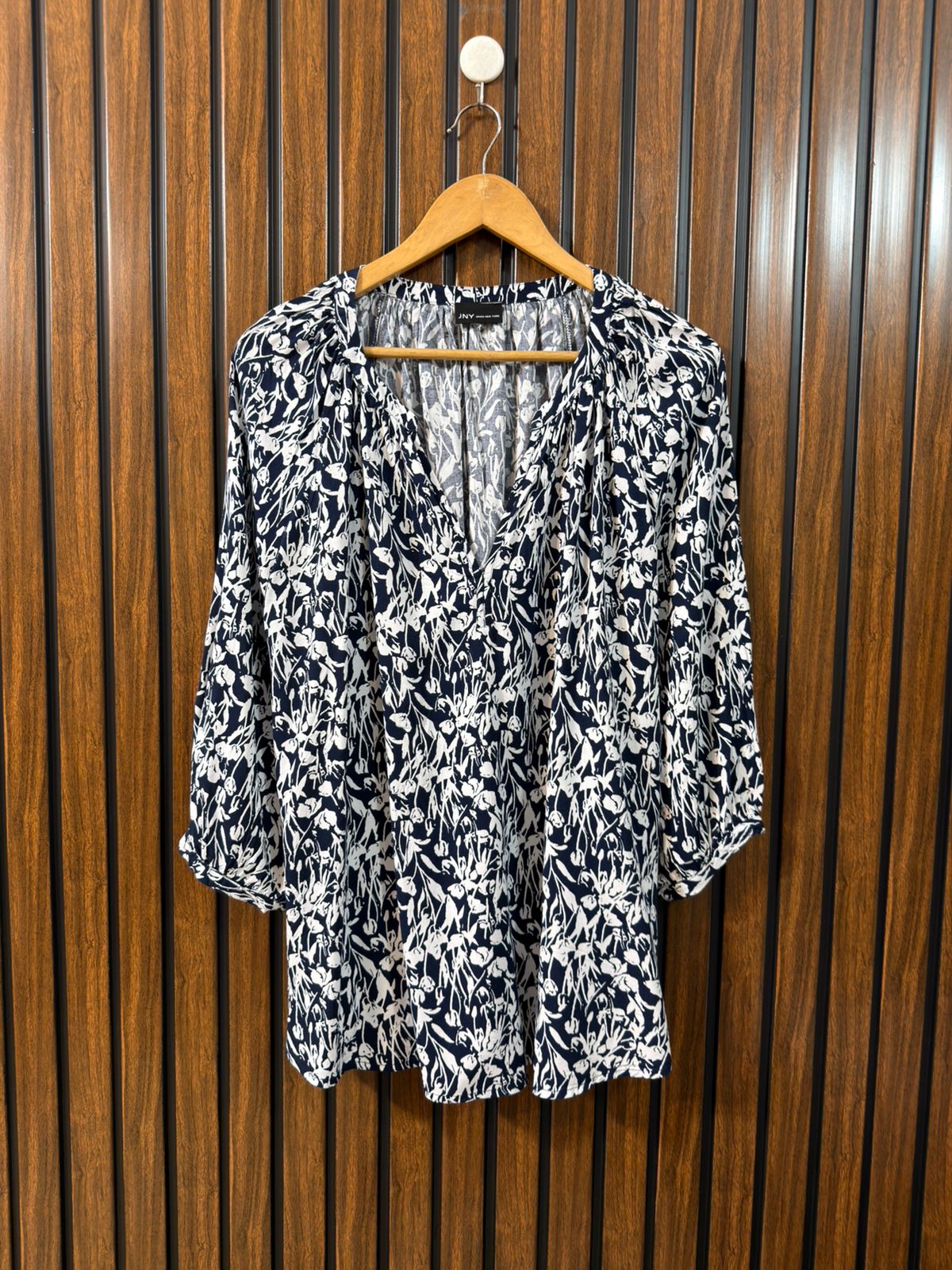 Chest 25  Lenght 28  Fabric Linen Ladies Western Full Sleeve Wear