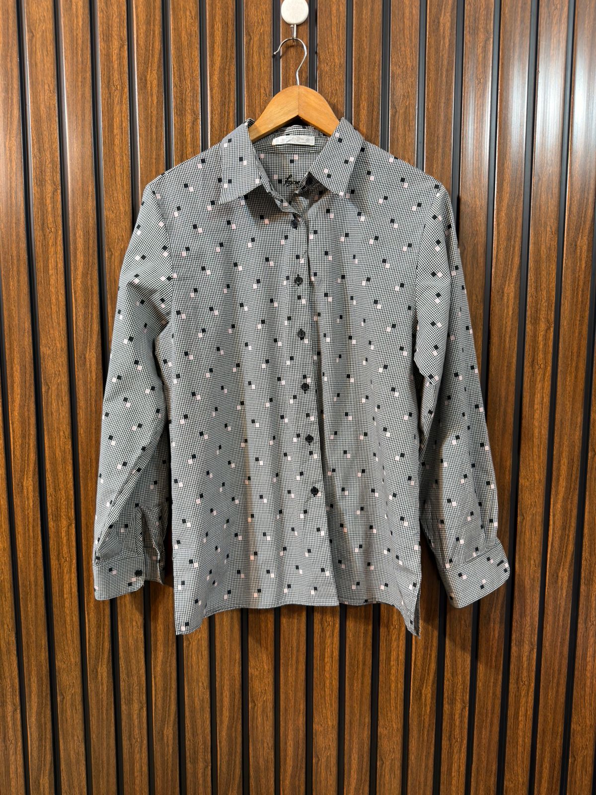 Chest 18  Lenght 25  Fabric Cotton Western Ladies Branded Full Sleeve Collection
