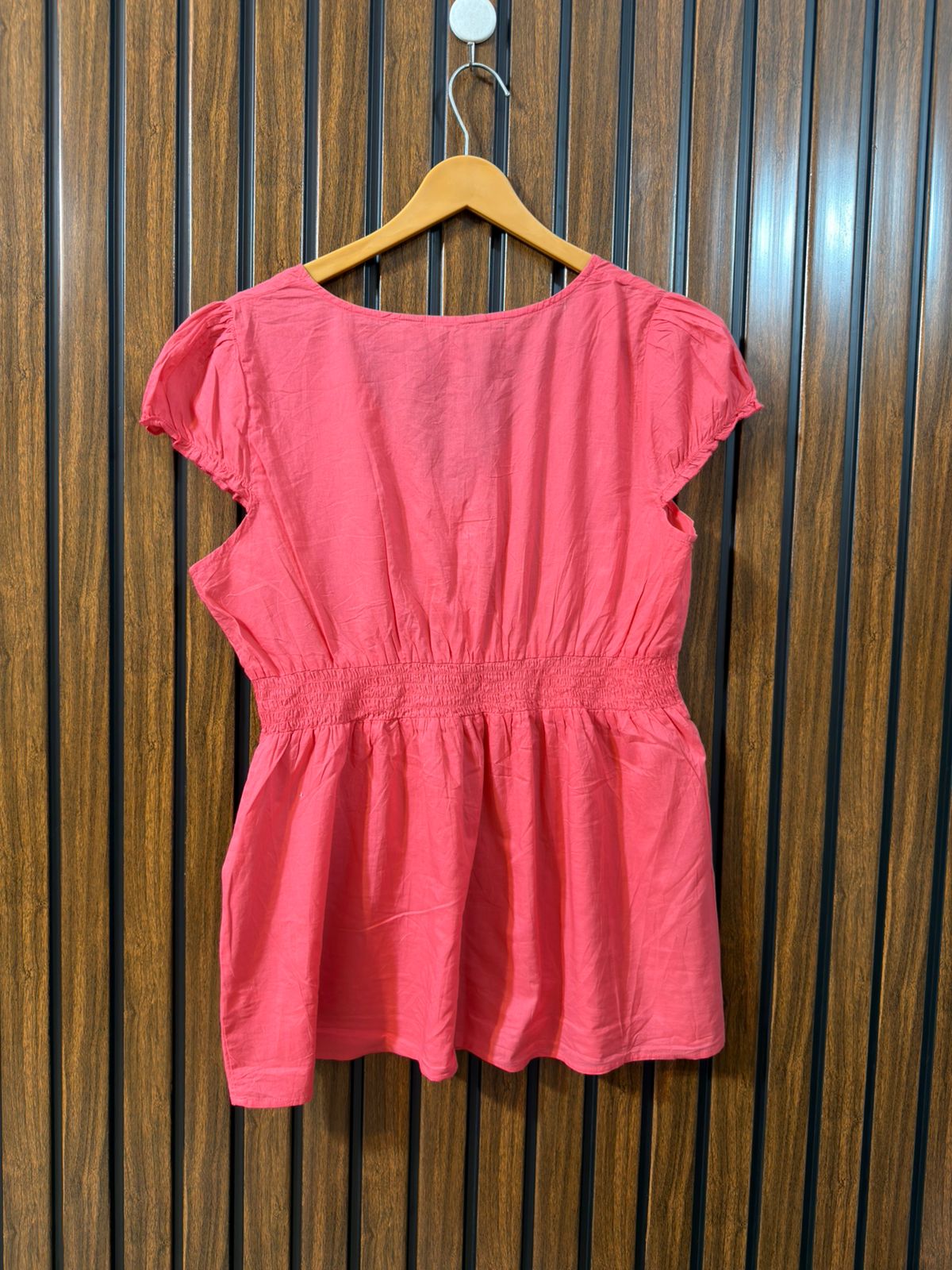 Chest 21   Lenght 26  Fabric Cotton Women's Classic Half Sleeve Top