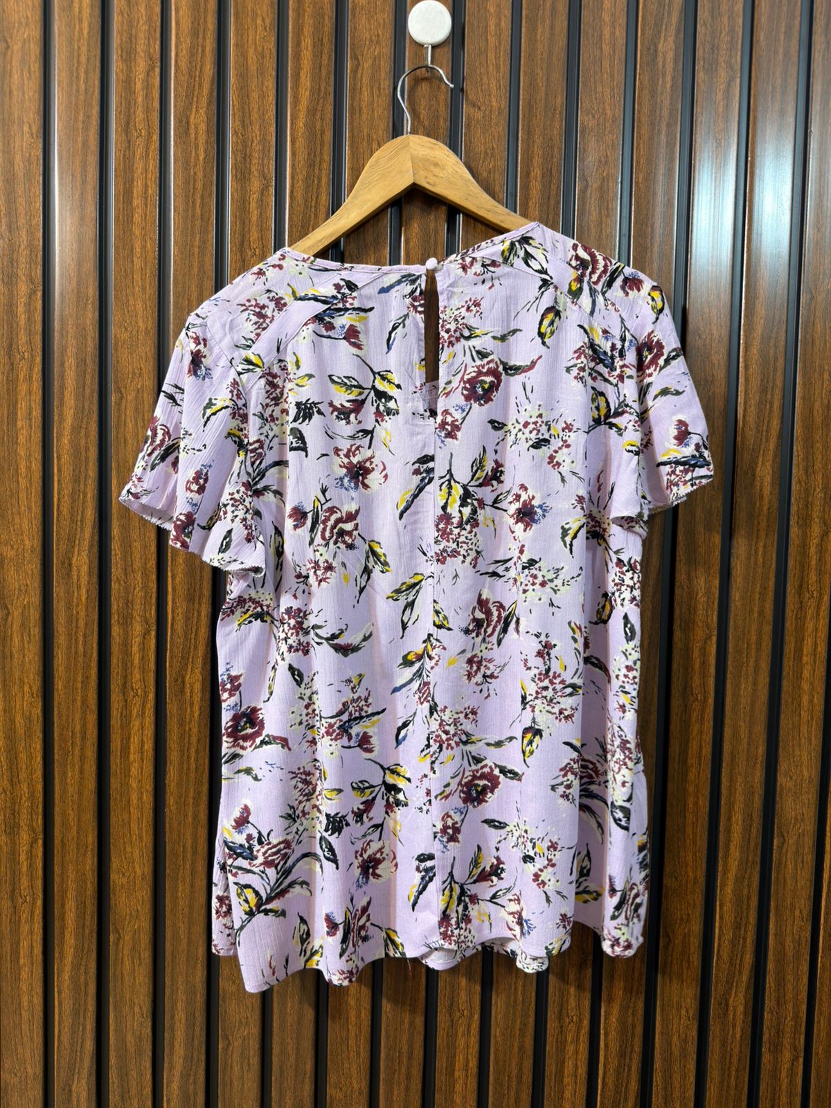 Chest 22  Lenght 26  Fabric Rayon Women's Casual Half Sleeve Top